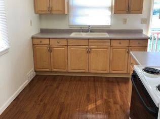 208 N West Ave, Waukesha, WI 53186