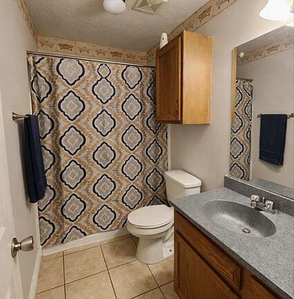 2nd image of 9A River Oaks Pl