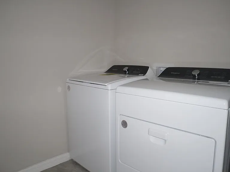 7627 Momentum Pkwy — Photo 23