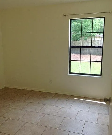 4017 Baywoods Dr — Photo 11