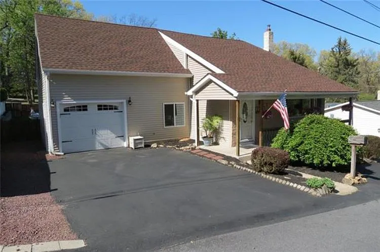 1751 Ritter St photo 1