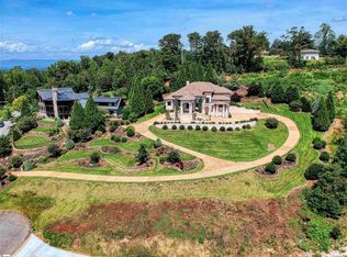 11 Tropicana Ct, Greenville, SC 29609