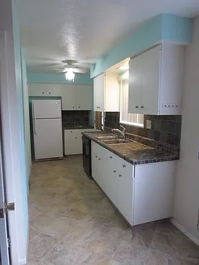 16270 Rockside Rd photo 1