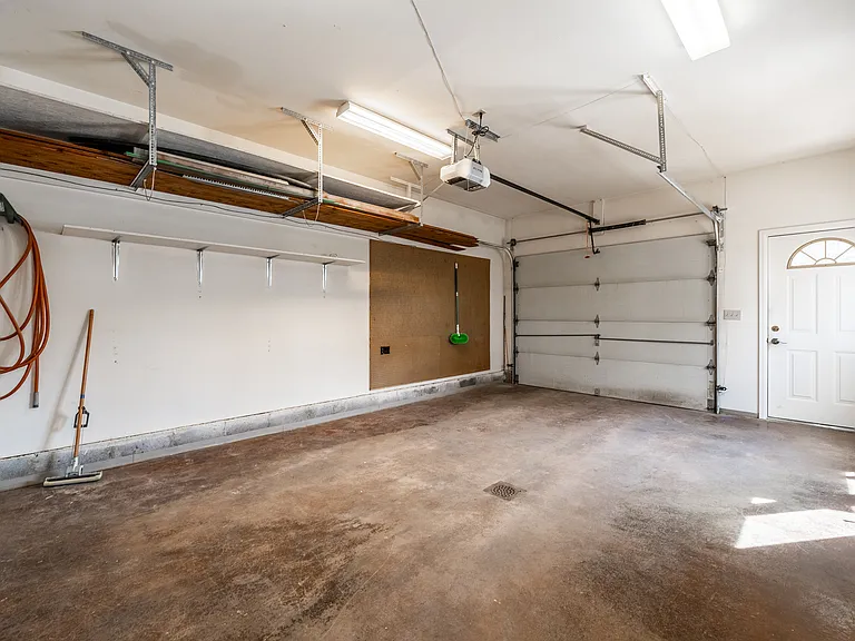 332 Cherry Dr — Photo 24