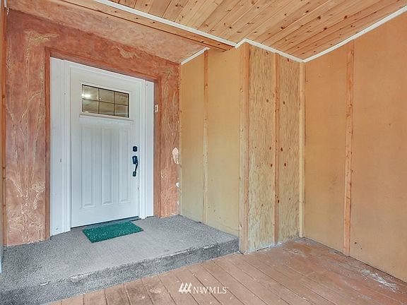 3rd image of 8535 Stoney Creek Ln SW