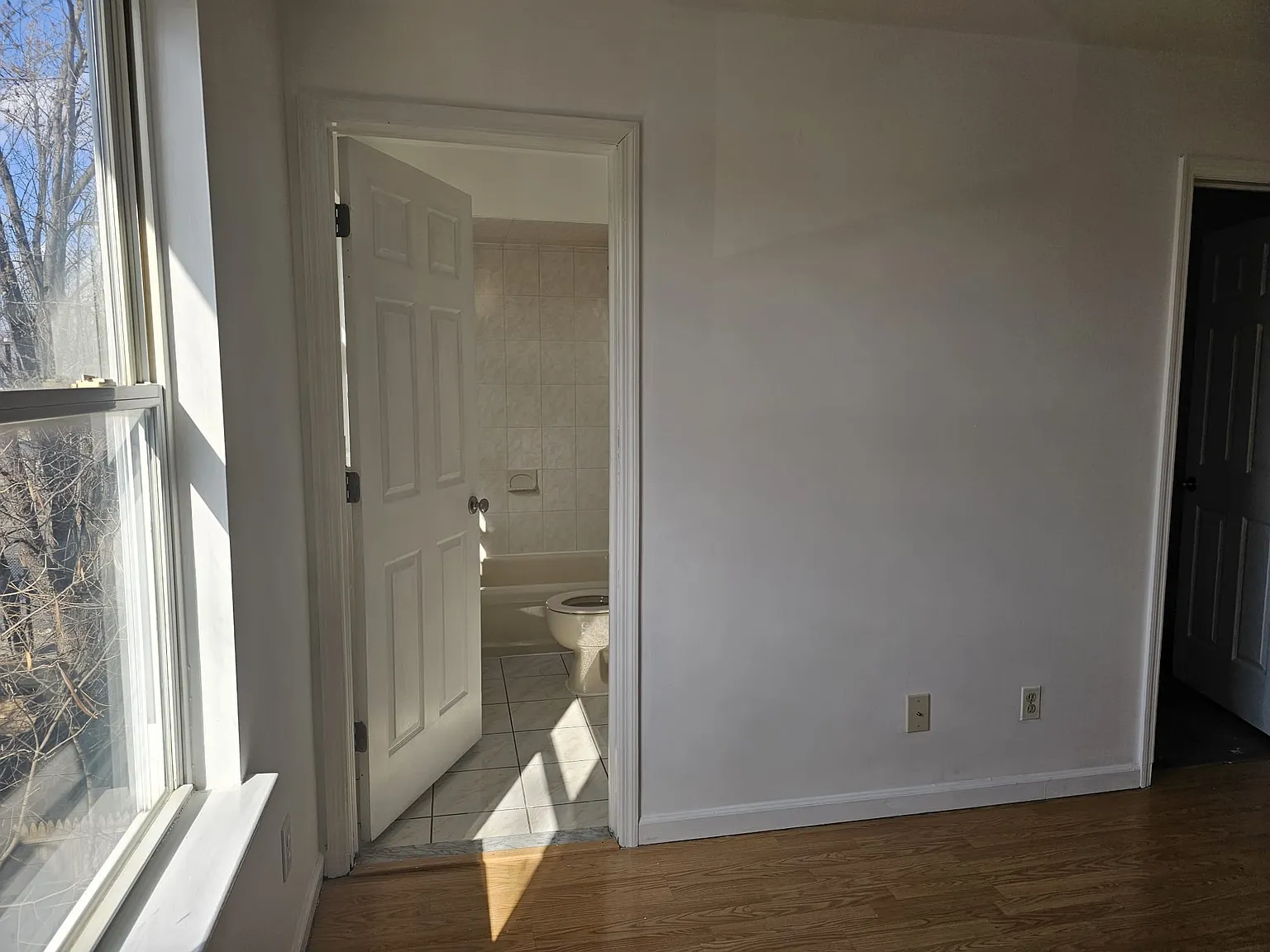 3 bed, 2600 sqft, $2,989 — Photo 3
