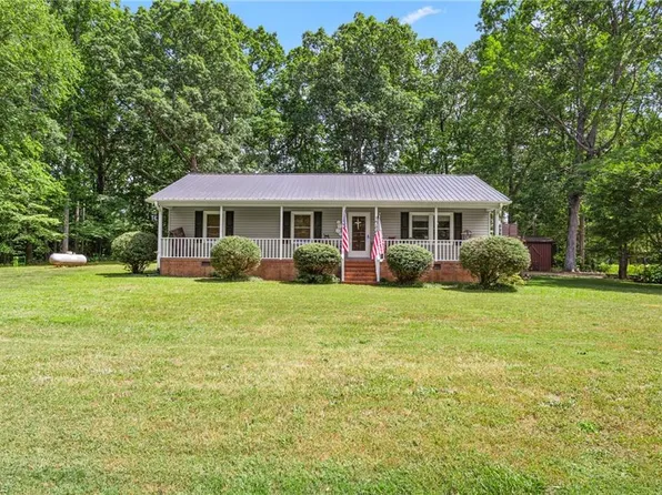 1748 Gerringer Mill Rd, Burlington, NC 27217