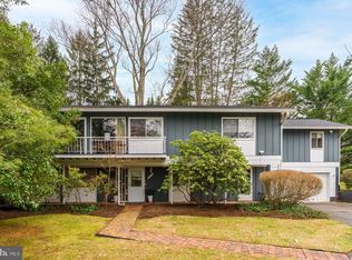 9812 Betteker Ln, Potomac, MD 20854