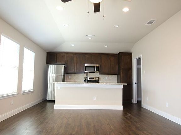 2nd image of 1300 White Sand Dr