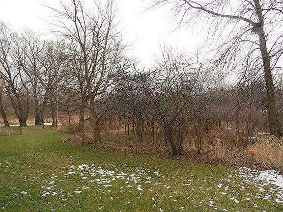 3rd image of 1161 Riverbend Dr