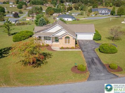 51 S Red Oak Ter, New Ringgold, PA, 17960