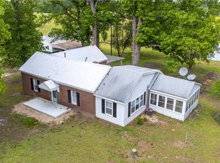 2898 Fort Mitchell Dr, Chase City, VA 23924