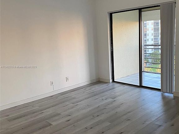 5th image of 2309 S Cypress Bend Dr APT 712C