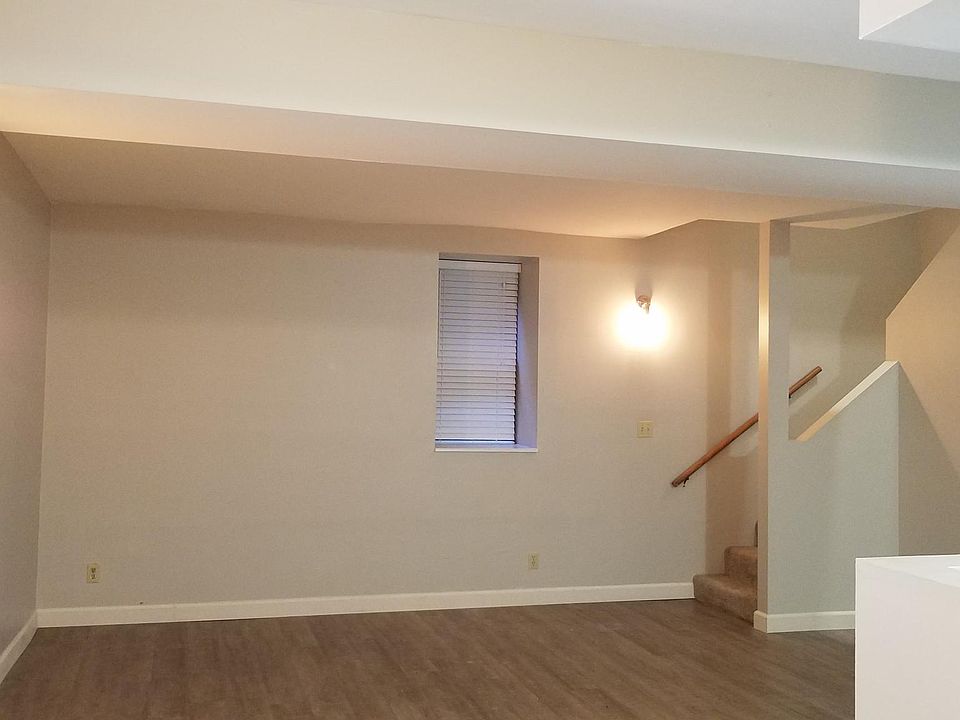 1st image of 3554 Victor St APT 101