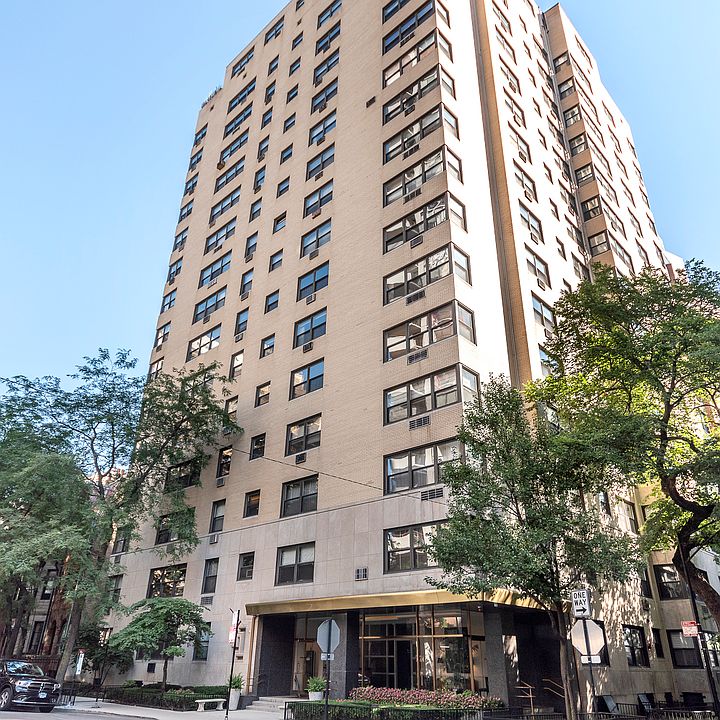 1st image of 1335 N Astor St APT 12C