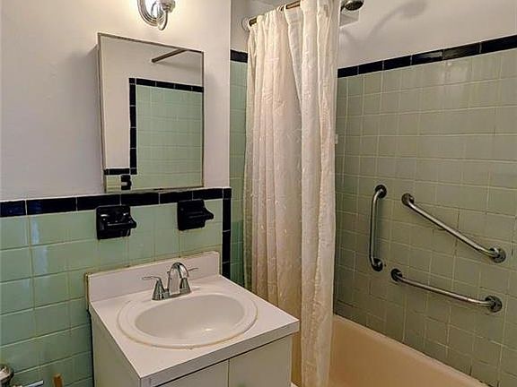 4th image of 2626 Homecrest Ave APT 6R