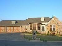 1st image of 2516 Parkway Ln