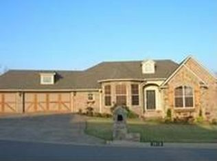 2516 Parkway Ln, Van Buren, AR 72956
