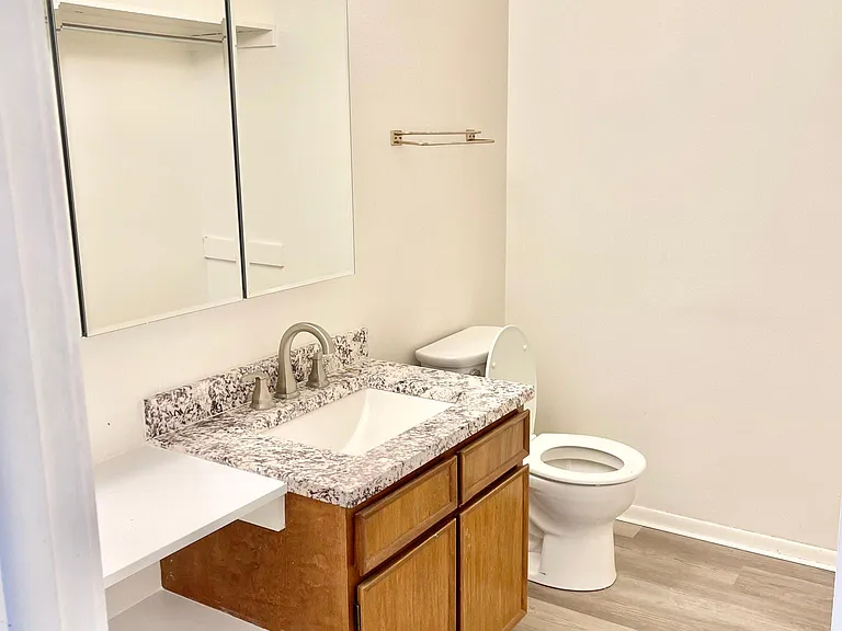 2nd bathroom