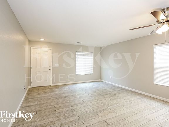 3rd image of 5628 Siena Rose St