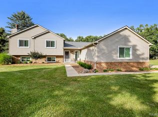 11945 Waycross St, Brighton, MI 48114