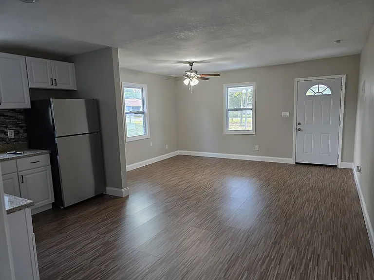 11548 Missouri St #1 — Photo 3