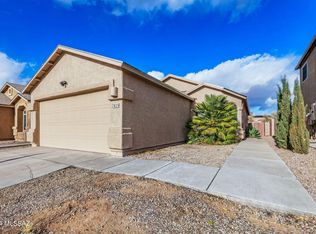 7825 S Sentinal Stone Dr, Tucson, AZ 85756