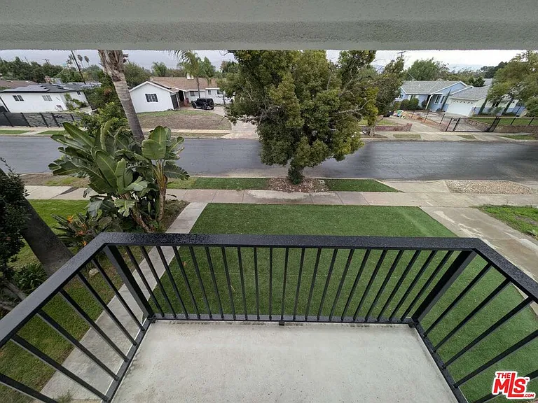 10623 Stanwin Ave — Photo 17