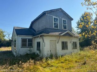 482 Plum Creek Rd, Lapeer, MI 48446