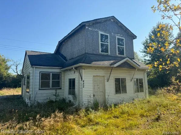 482 Plum Creek Rd, Lapeer, MI 48446