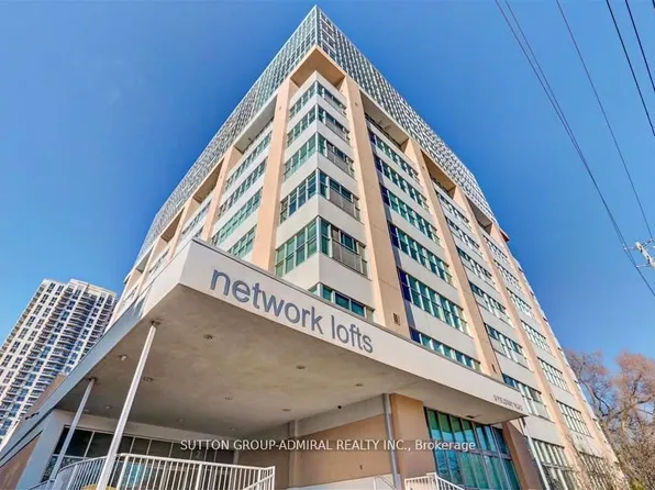 2 Fieldway Rd #717, Toronto, ON M8Z 0B9