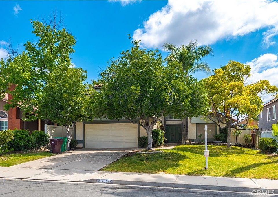 1st image of 12584 Broadleaf Ln