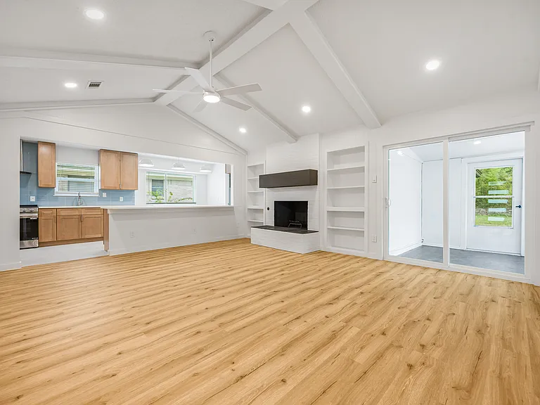 3013 Conejos Dr — Photo 13