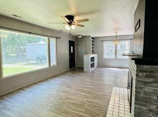 1827 24th St, Central City, NE 68826