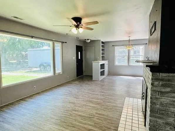 1827 24th St, Central City, NE 68826