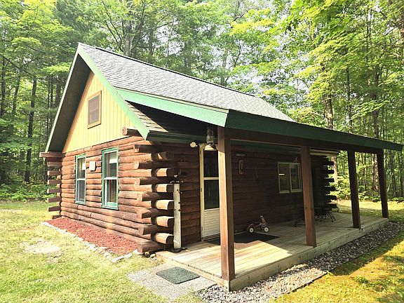 2nd image of 8875 Forest Ln