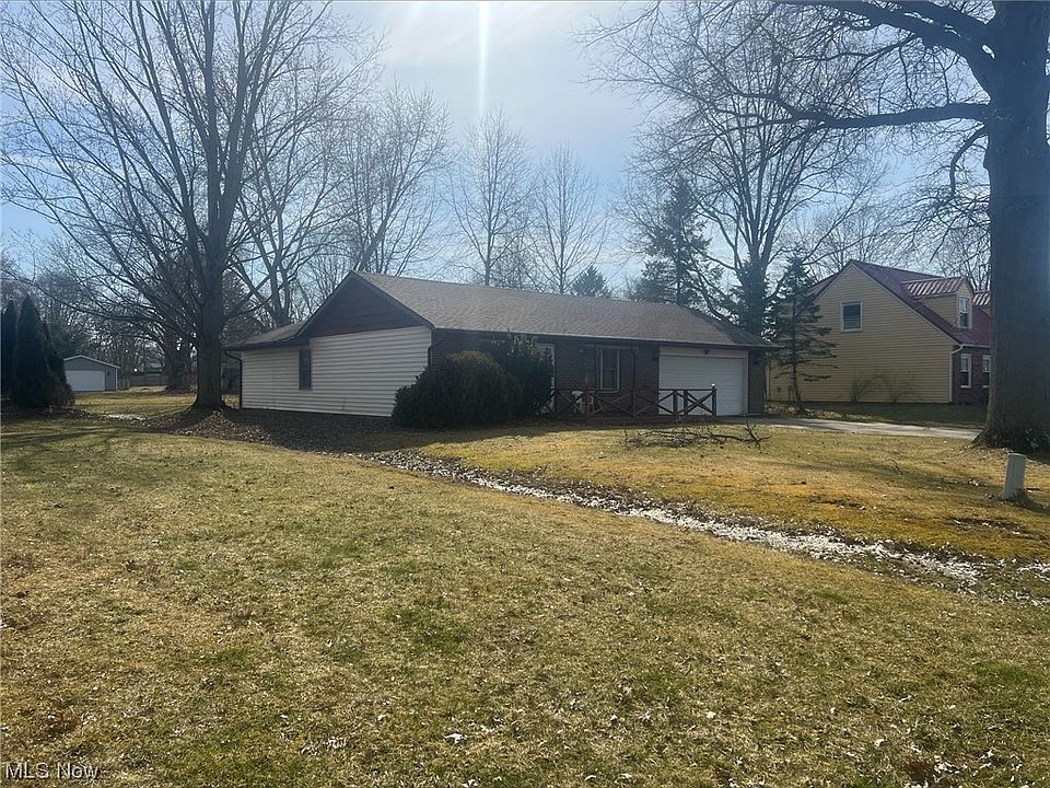2nd image of 4304 Nina St