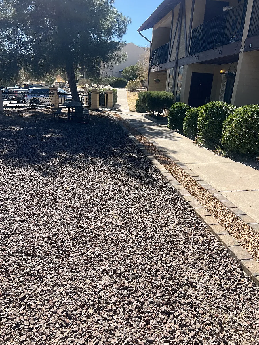 Building Photo - 797 W Mesa Verde Dr #5