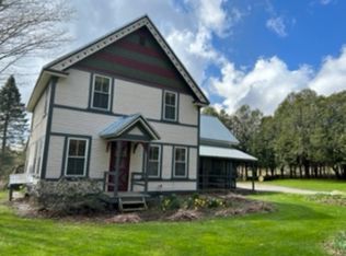 332 Rice Hill Rd, Franklin, VT 05457