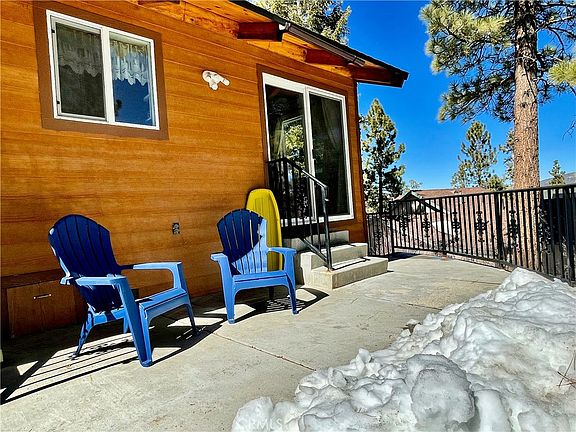 2nd image of 43399 Primrose Dr