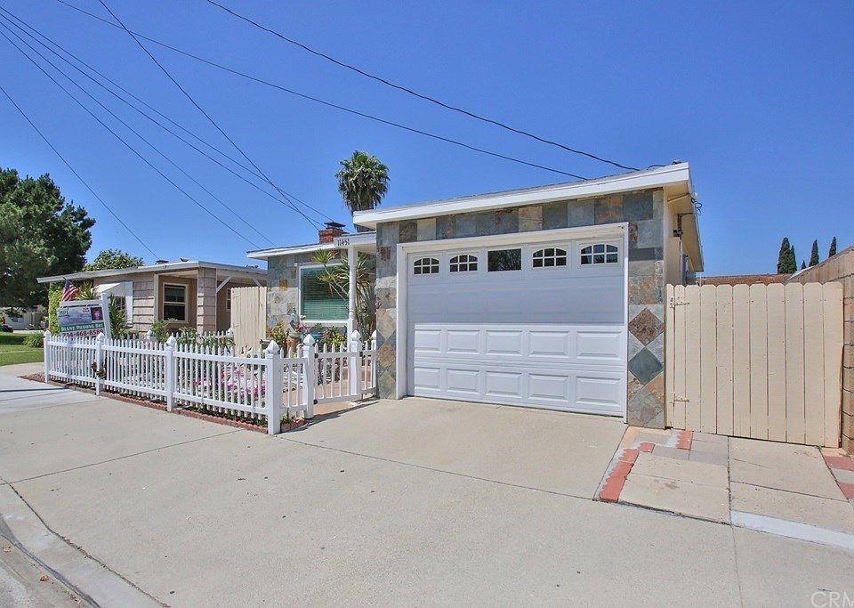 1st image of 11451 Stanford Ave