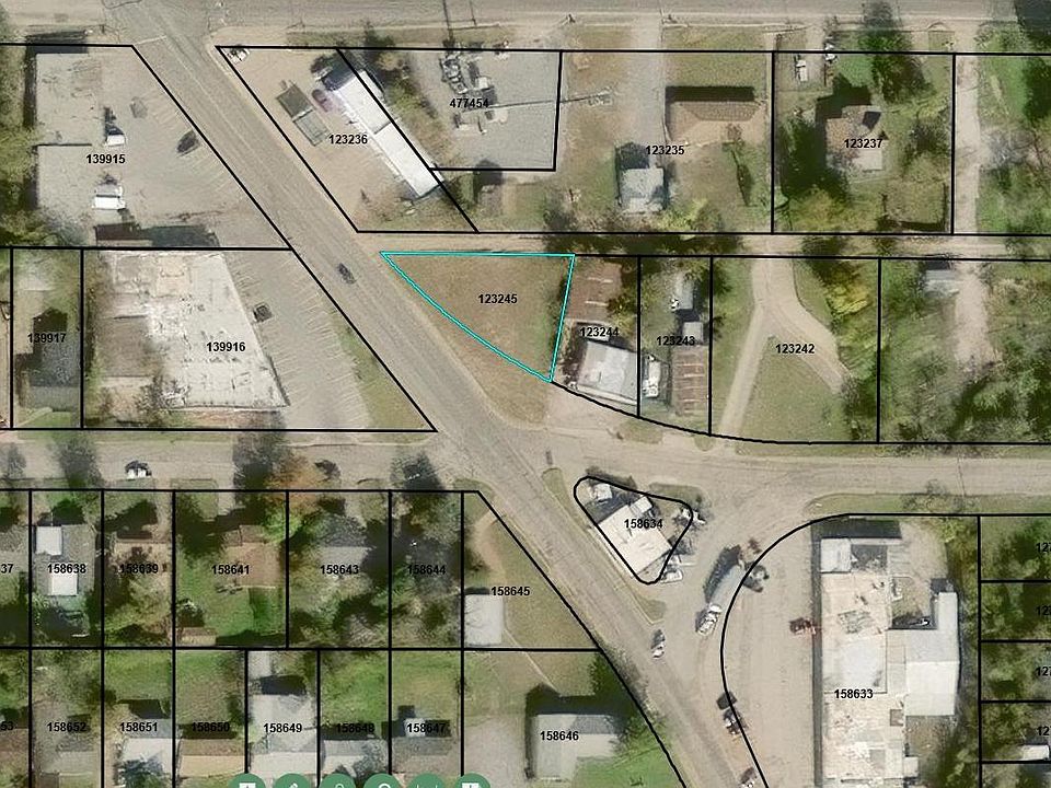 1st image of 3142 10th St