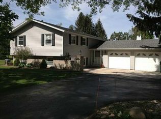 623 Holley St, Brockport, NY 14420