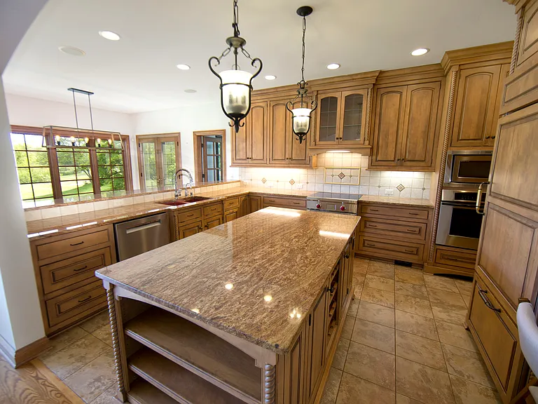 11560 N Canterbury Dr — Photo 6