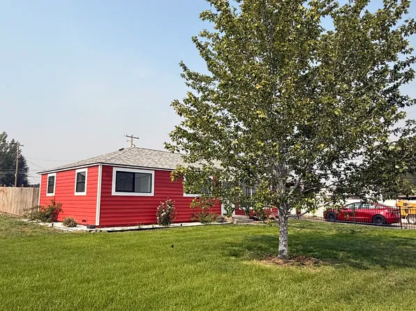 114 W Knolls Vista Dr, Moses Lake, WA 98837