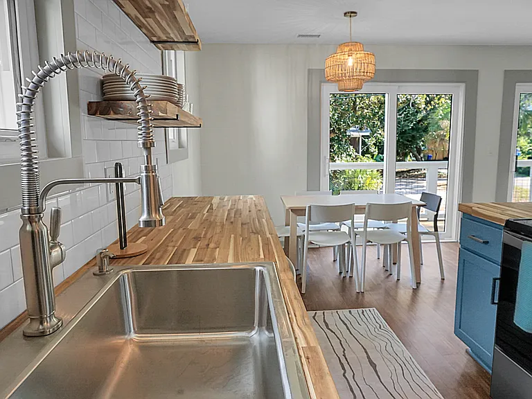222 E Hudson Ave — Photo 22