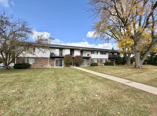 1810 Greenway Cross, Madison, WI 53713