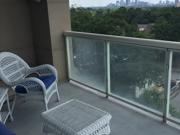 2881 Peachtree Rd NE APT 705, Atlanta, GA 30305