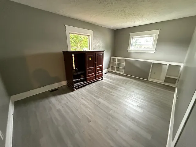 Building Photo - 404 Wooster Rd N #1