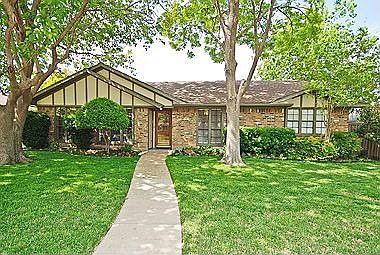 1st image of 2905 Glenhaven Dr